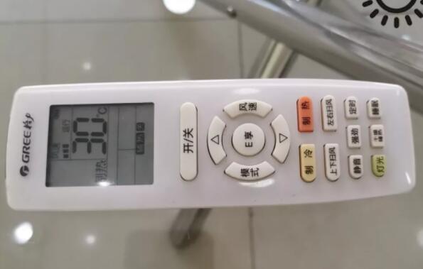 家里空調不制熱是什么問題？